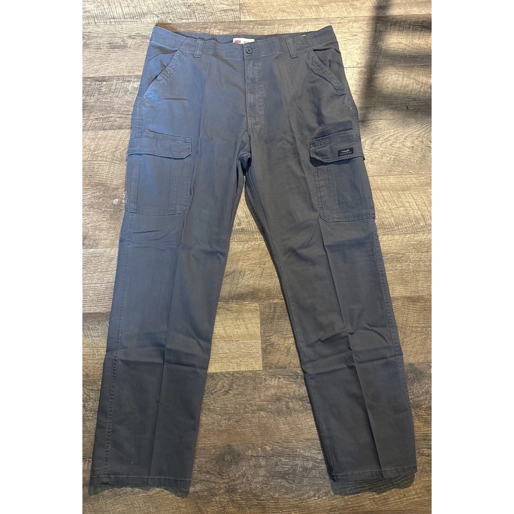 Mens Size 38x34 Wrangler Relaxed Fit Cargo Pants Dark Grey NWT